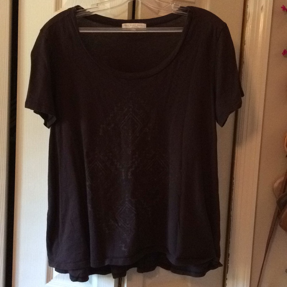 Black top with faint pattern